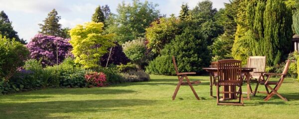 Table de jardin en teck